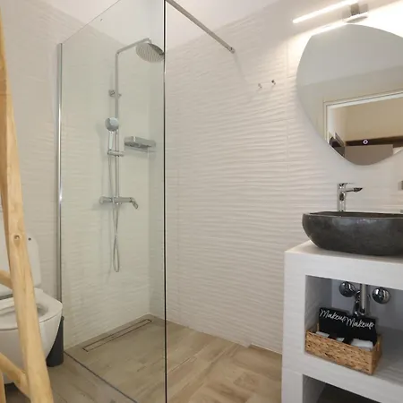 Casa Di Lou * 埃尔莫波利斯